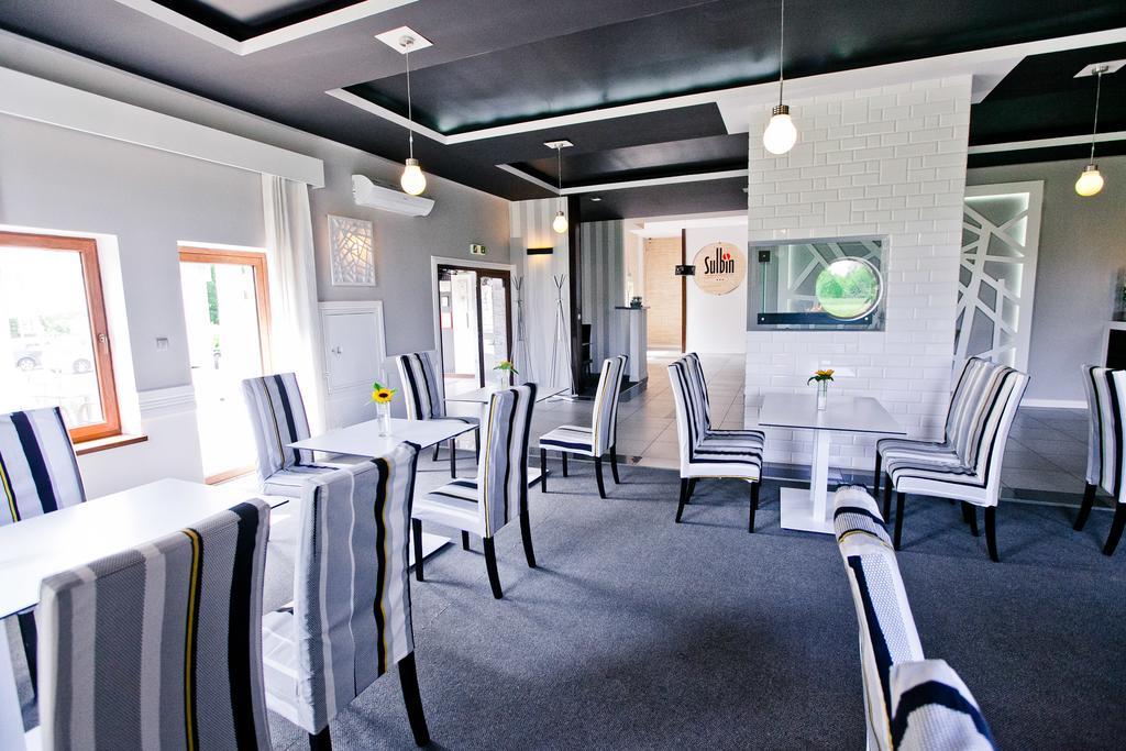 Hotel Sulbin Гарволин Екстериор снимка