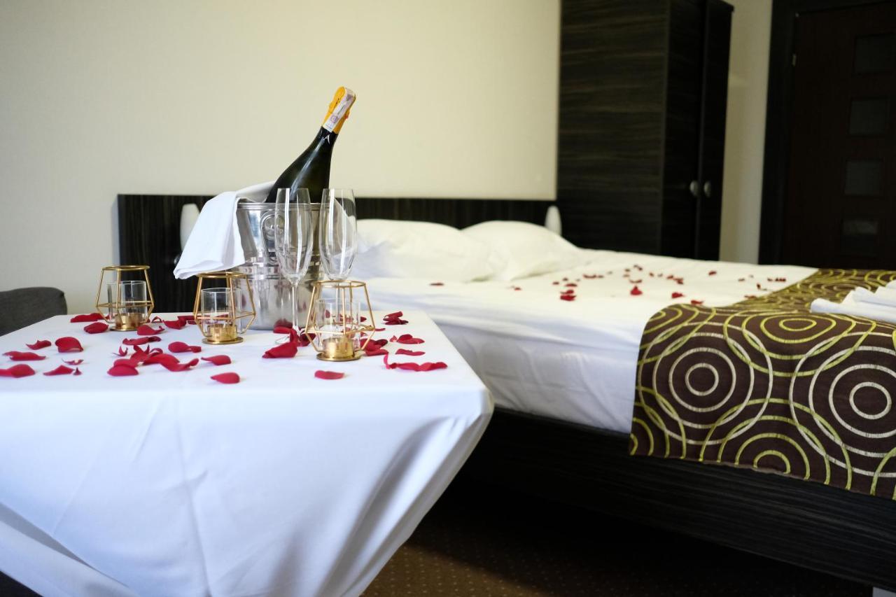 Hotel Sulbin Гарволин Екстериор снимка